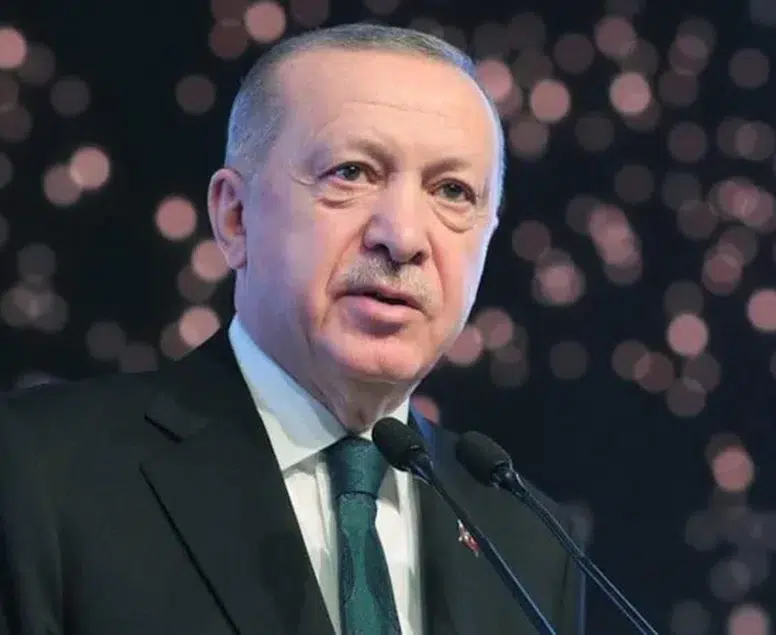 Anadolu’da şampiyonluk gecesi: Erdoğan, Mardin 1969 Spor ve Muğlaspor’u kutladı