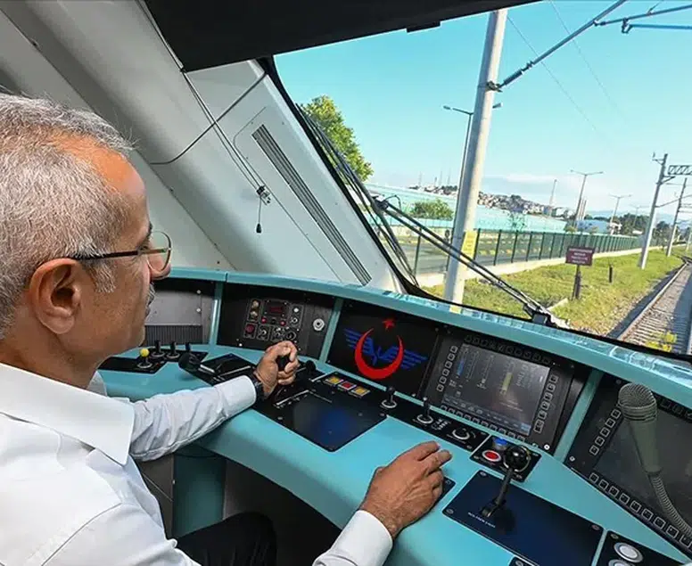 Yılda 30 milyon yolcu taşıyacak: Türkiye’nin yeni demiryolu koridoru şekilleniyor