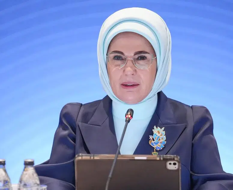 Emine Erdoğan'dan gönülleri ısıtan Hıdırellez mesajı: 'Tüm insanlığa barış getirsin!'