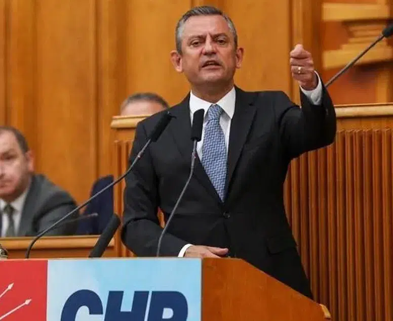 Tartışmalı grup toplantısı başladı: Özel, CHP Genel Merkezini hedef aldı