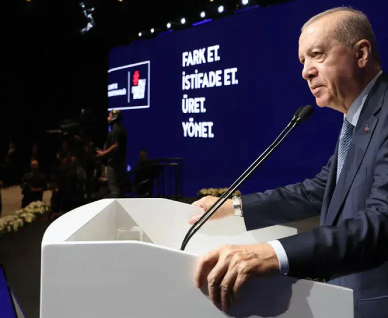 Erdoğan'dan Kerkük Valisi'nin ailesine taziye telefonu: 'Rabbim yar ve yardımcınız olsun'
