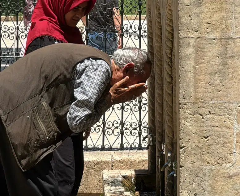 Şanlıurfa alev alev! Termometreler 45 dereceyi gördü, kent meydanları boşaldı