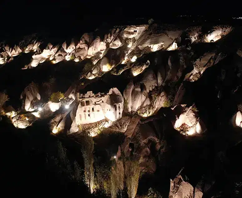 Turizmde ‘Türkiye Yüzyılı’: Kapadokya tarihte ilk kez bu ışıkla aydınlanacak!