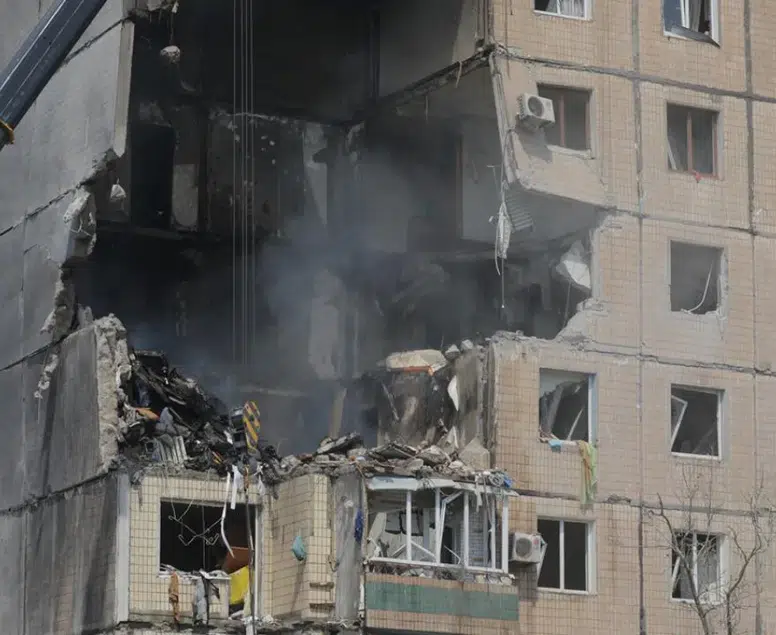 Ukrayna'da kanlı gece: Rusya vurdu, 8 ölü ve onlarca yaralı var!