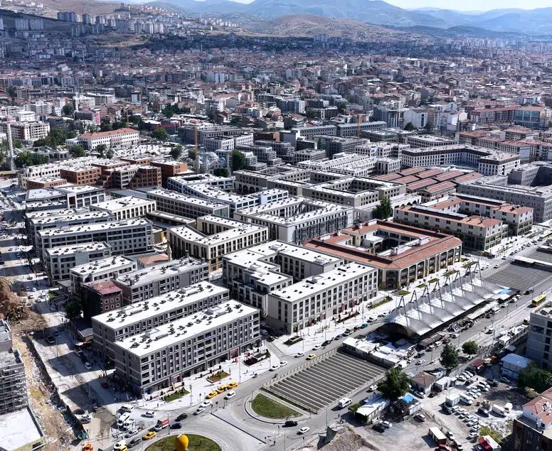 Depremin yaraları sarılıyor: Malatya Bakırcılar Çarşısı’nda ilk kepenkler açıldı!