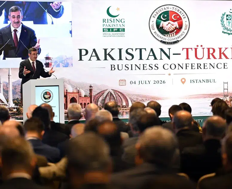 Cumhurbaşkanı Yardımcısı Yılmaz ve Pakistan Başbakanı Şerif’ten tarihi iş birliği mesajı