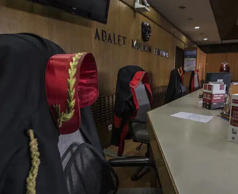 Bahçelievler Belediye Meclisi'nde '15 Temmuz' depremi: İki meclis üyesine soruşturma!