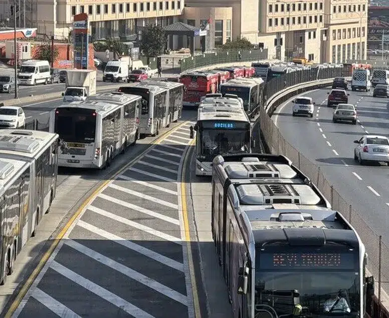 İstanbul’da metrobüs güzergahı değişiyor: Yarın yola çıkacaklar dikkat!