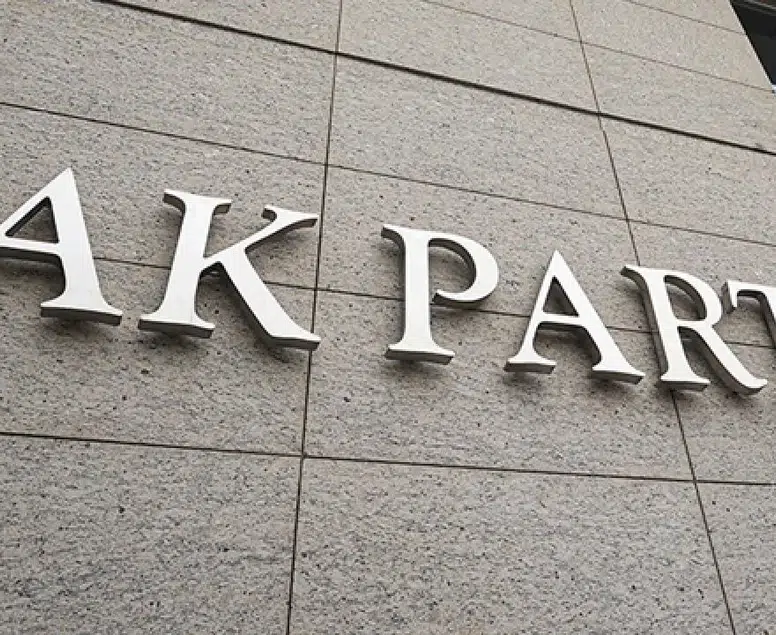 Ak Parti'de devrim niteliğindeki çerçevenin detayları kapalı oturumda netleşiyor