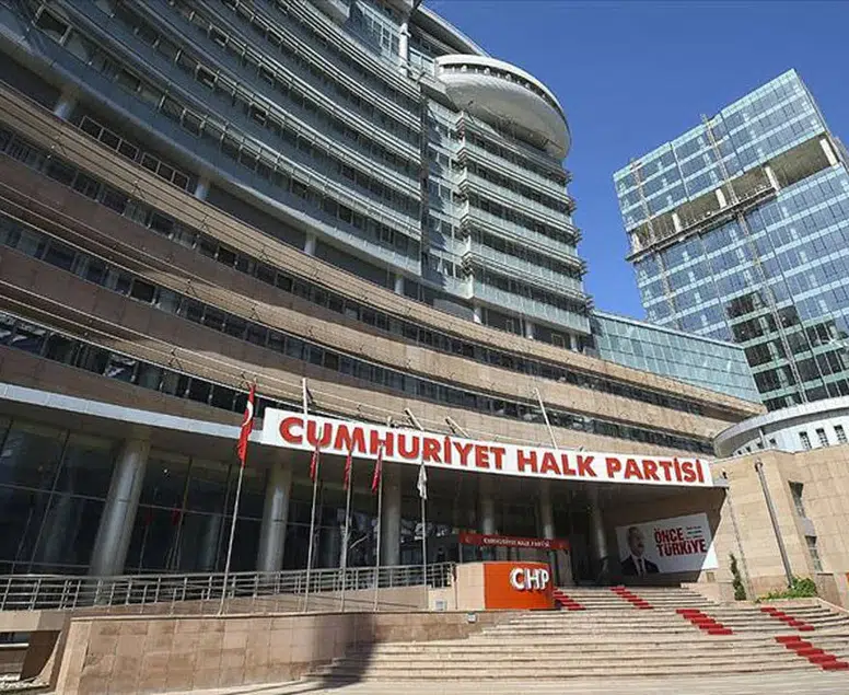 CHP'de İstanbul bilmecesi: Sarı tartışmayı doğruladı, Tekin 'Haberim yok' dedi!