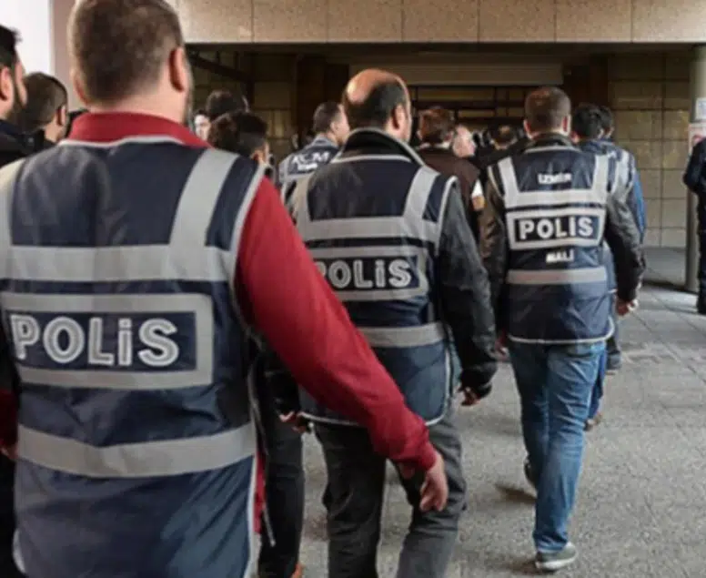 Kaçak suçlulara yurt dışında rahat yok! 2026'da 245 firari Türkiye'ye getirildi