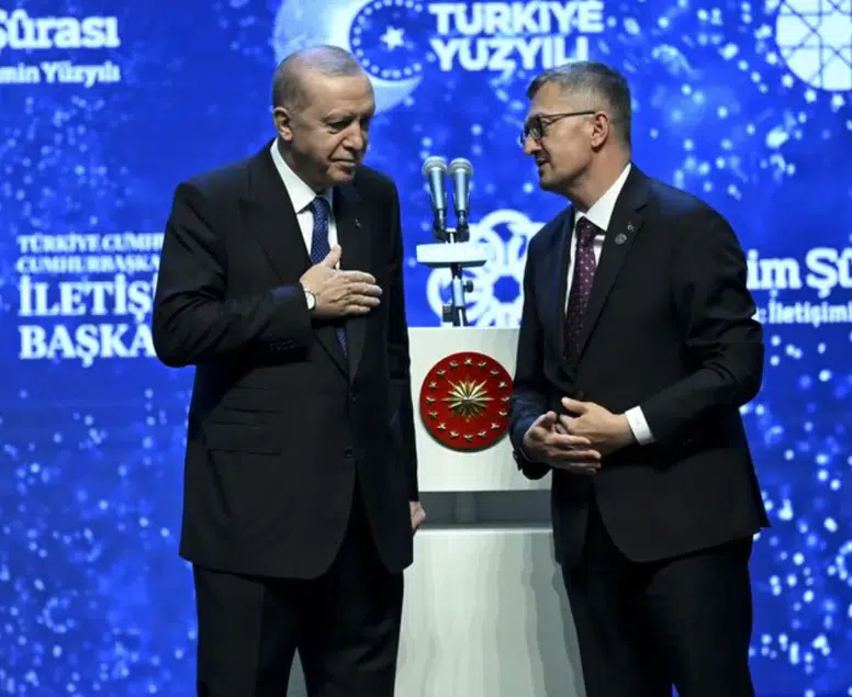 Burhanettin Duran'dan 10 Ağustos mesajı: 'Demokraside yeni bir ufuk'