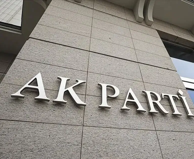 Ak Parti'den 'Terörsüz Türkiye' rehberi: 'Öcalan düzenlemeden yararlanamaz'