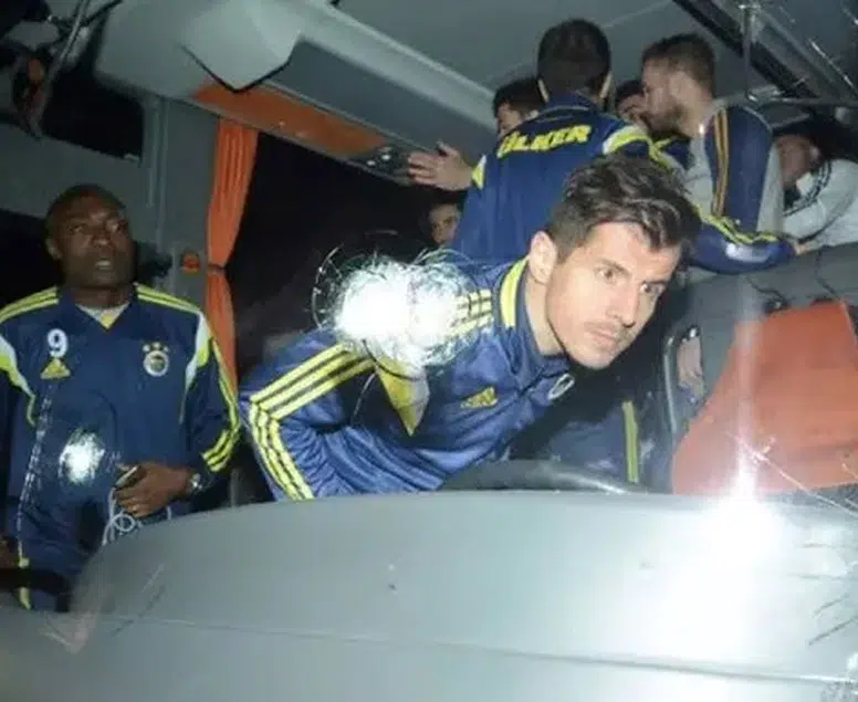 Fenerbahçe otobüsünün kurşunlanması dosyasında flaş hamle! 5 adrese baskın