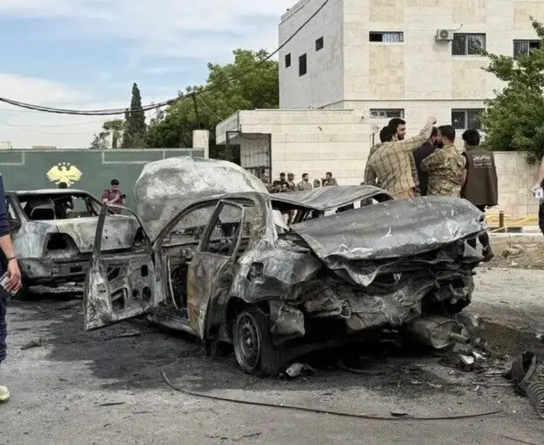Güney Suriye'de sıcak gelişme: İsrail İHA'sı araç hedef aldı!