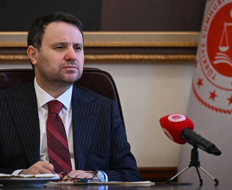 Bakan Gürlek, Muhsin Yazıcıoğlu'nun ailesini kabul edecek