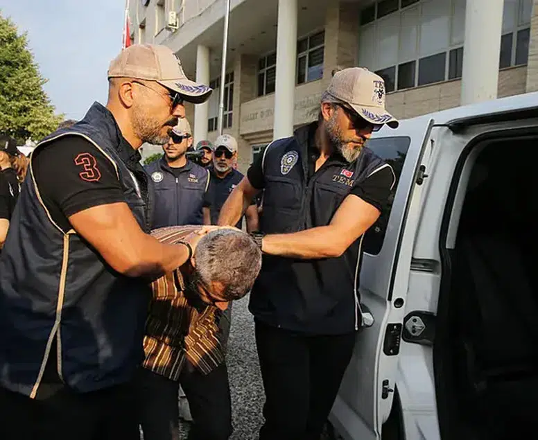'Depremi değerlendiremedik!': Suikastçı Karatepe'nin yazışmaları ortaya çıktı