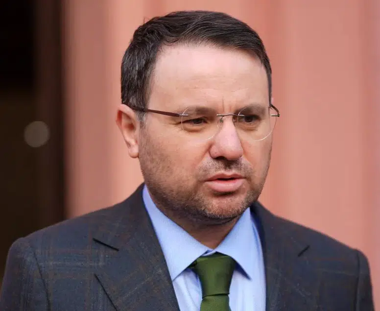 Bakan Gürlek açıkladı: 8 ilde dev şeker operasyonu!