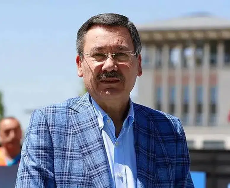 Eski ABB Başkanı Melih Gökçek Ankara Adliyesi'nde ifade veriyor