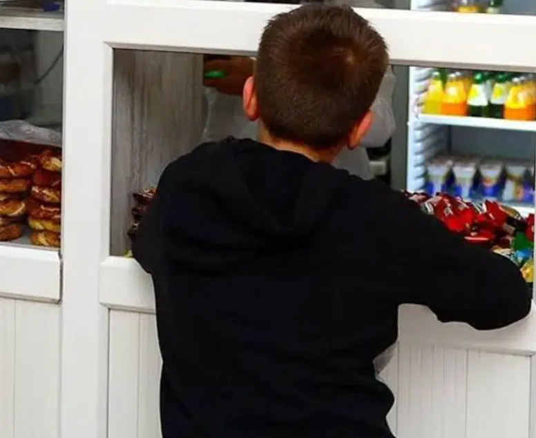 Okul kantinlerinde yeni fiyat listesi: İşte tost, ayran ve suyun güncel fiyatı