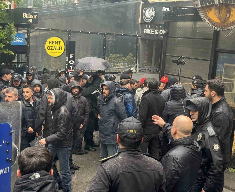 1 Mayıs’ta Beşiktaş hattında hareketli dakikalar: Çok sayıda gözaltı var!