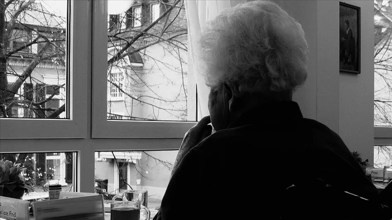 Yumurta Tüketimi Alzheimer Hastalığına Yakalanma Riskini Azaltıyor! Alzheimer Hastalığı Nedir, Belirtileri Neler?