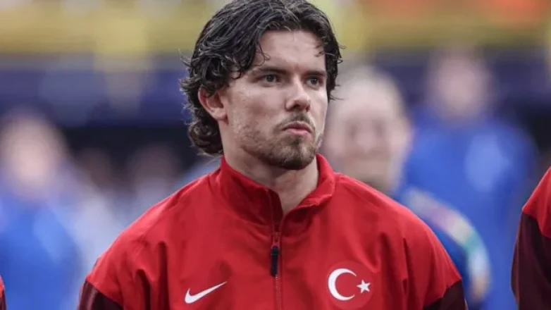 Milli futbolcu Ferdi Kadıoğlu'dan mutlu haber: “Minik kanarya” geldi!