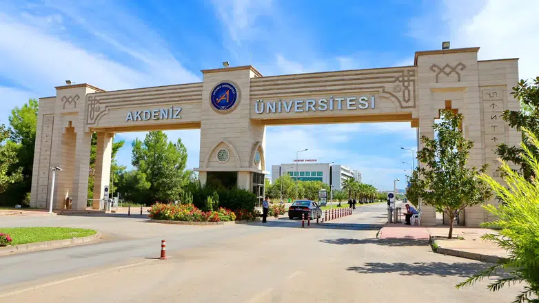 Köklü miras, büyük onur: Akdeniz Üniversitesi’nden altın imza!