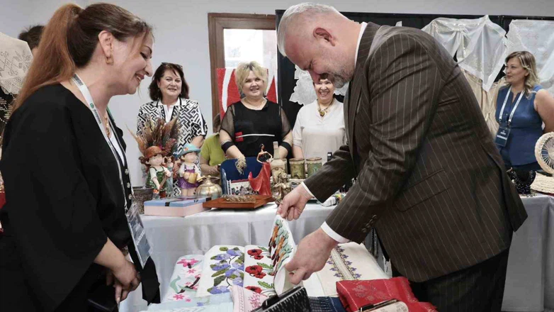 Menemen’de ilgi çeken hizmet atağı: Ücretsiz uygulamalar gündemde!