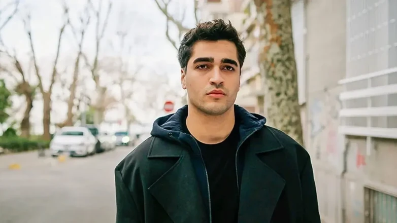 Mert Ramazan Demir’in Aile Pozları Sosyal Medyayı Salladı