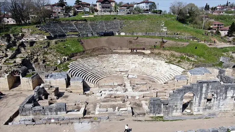Bahar ile Birlikte Konuralp Antik Kenti'nde Kazı ve Seyir Terası Çalışmaları Hızlandı!