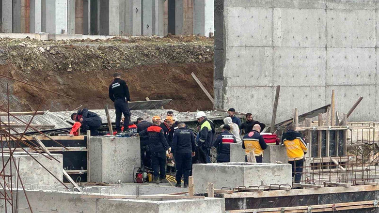 Taze beton mezar oldu! Kalıp çöktü, bir can gitti...
