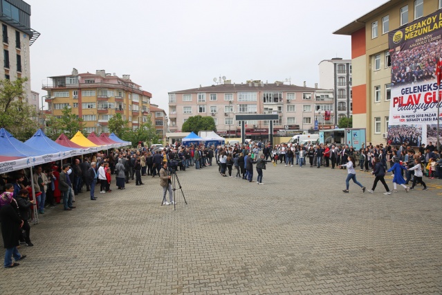 Sefaköy Lisesi Pilav Günü'nde buluştu 10