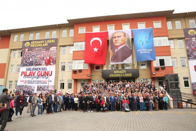 Sefaköy Lisesi Pilav Günü'nde buluştu 17
