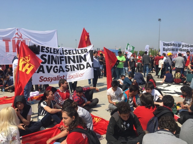 1 Mayıs İşçi Bayramı kutlamaları öncesi hazırlıklar 11