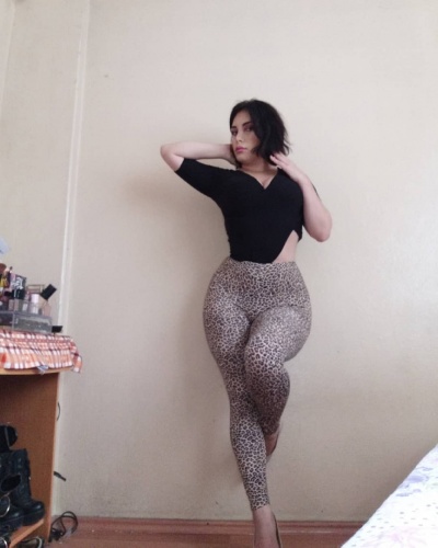 Fotoğrafları erkekleri büyülüyor! Sosyal medyanın yeni yıldızı... 57