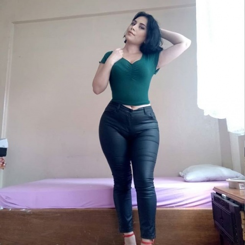 Fotoğrafları erkekleri büyülüyor! Sosyal medyanın yeni yıldızı... 2