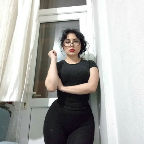 Fotoğrafları erkekleri büyülüyor! Sosyal medyanın yeni yıldızı... 26