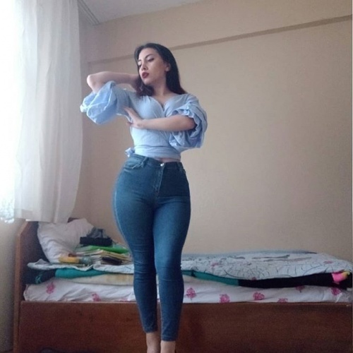 Fotoğrafları erkekleri büyülüyor! Sosyal medyanın yeni yıldızı... 29