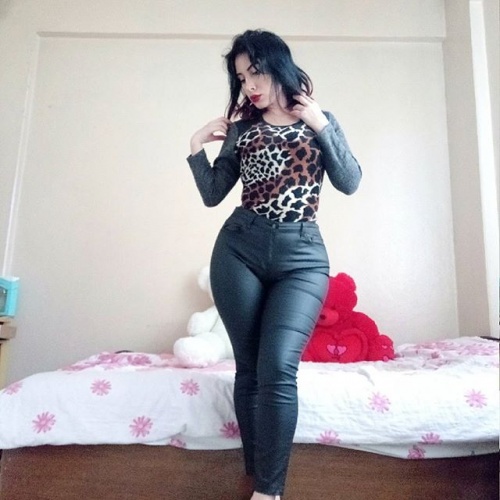 Fotoğrafları erkekleri büyülüyor! Sosyal medyanın yeni yıldızı... 32