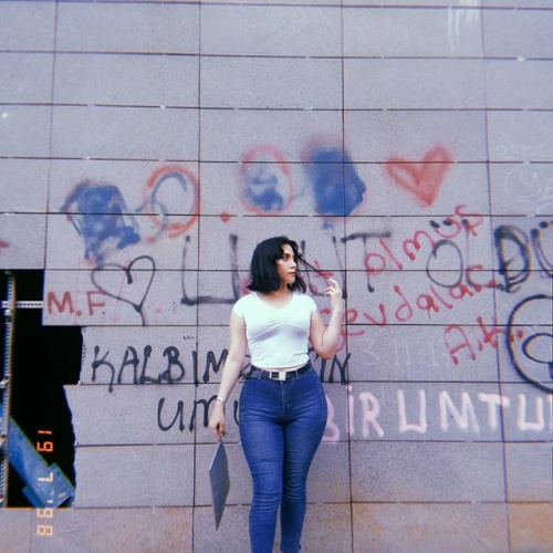 Fotoğrafları erkekleri büyülüyor! Sosyal medyanın yeni yıldızı... 10