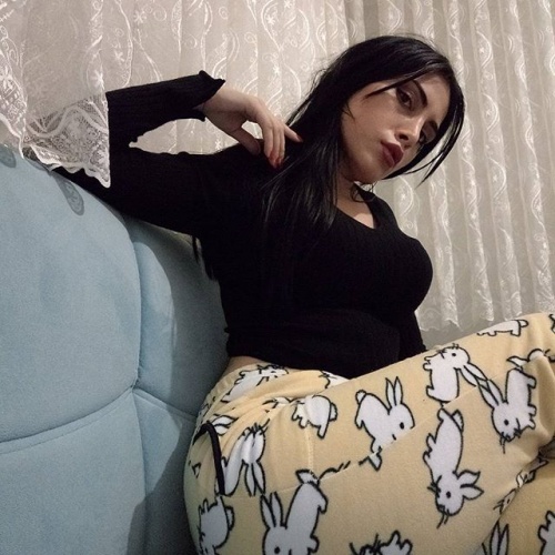 Fotoğrafları erkekleri büyülüyor! Sosyal medyanın yeni yıldızı... 35