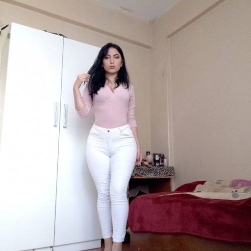 Fotoğrafları erkekleri büyülüyor! Sosyal medyanın yeni yıldızı... 37