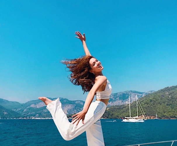 Hazal Subaşı fotoğrafları 34