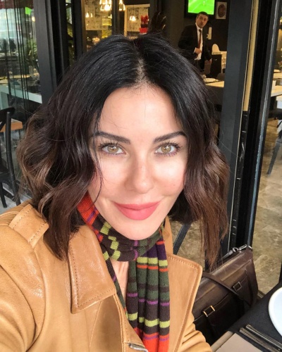 Defne Samyeli fotoğrfafları 35