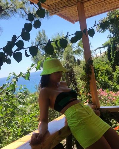 Burcu Özberk fotoğrafları 60