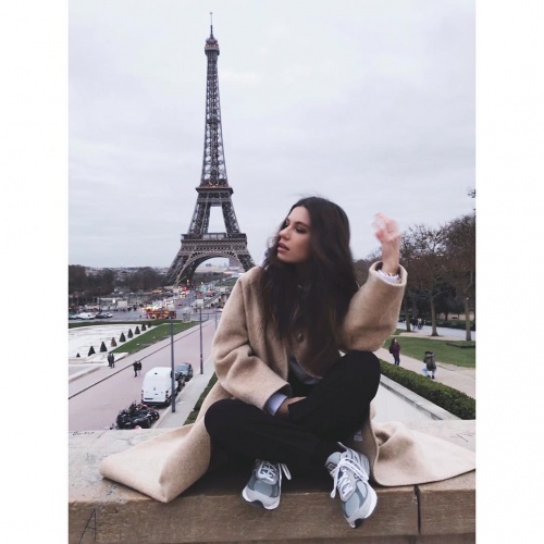 Yüsra Geyik Instagram fotoğrafları 23