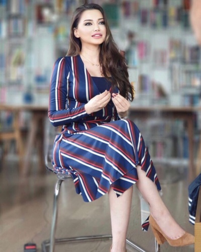 Esra Ezmeci fotoğrafları 10