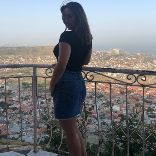 Kuaförüm Sensin Feride Huseyinova 46