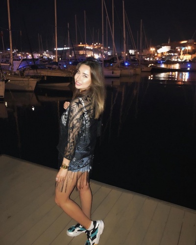 Kuaförüm Sensin Feride Huseyinova 22